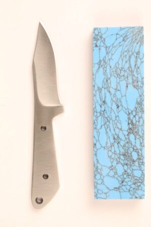 BEAVER SKINNER SATIN S443 KNIFE KIT - TURQUOISE RESIN
