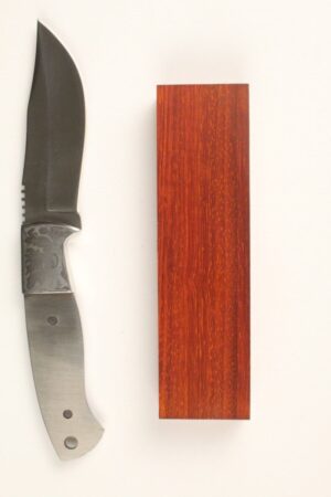 WILD BILL SKINNER KNIFE KIT SM39 -PADAUK