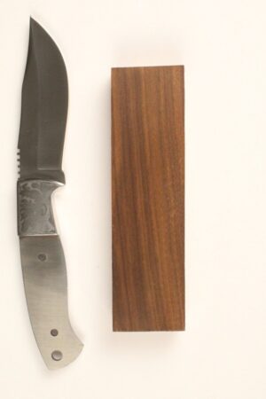 WILD BILL SKINNER KNIFE KIT SM39 -WALNUT