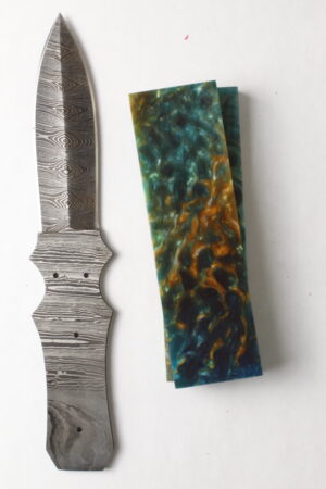 Blackthorn Damascus knife kit DM750 with twist pattern steel blade