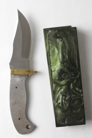 Shadowfang knife kit S713 with 440C stainless steel blade ready for assembly