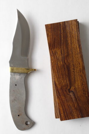 Shadowfang knife kit S713 with 440C stainless steel blade ready for assembly