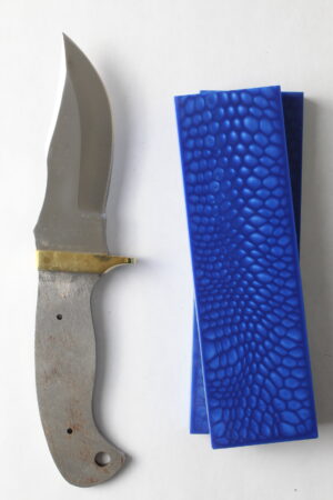 Shadowfang knife kit S713 with 440C stainless steel blade ready for assembly